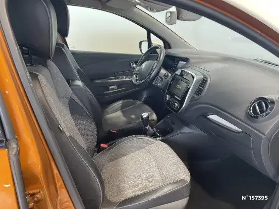 RENAULT CAPTUR - voiture d'occasion - Photo 10