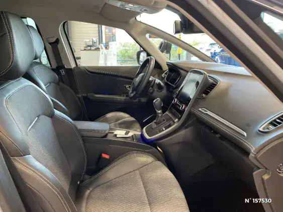 RENAULT SCENIC IV - voiture d'occasion - Photo 10