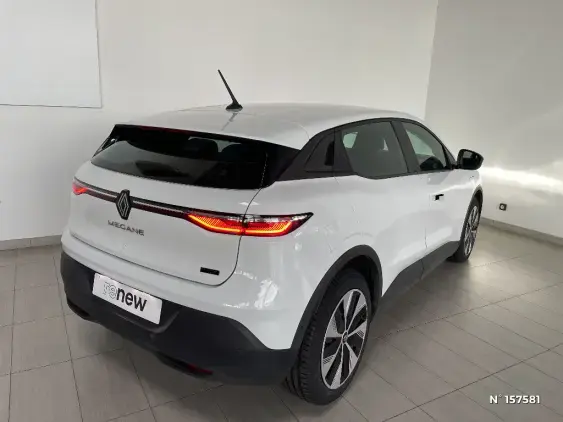 RENAULT MEGANE V - voiture d'occasion - Photo 4