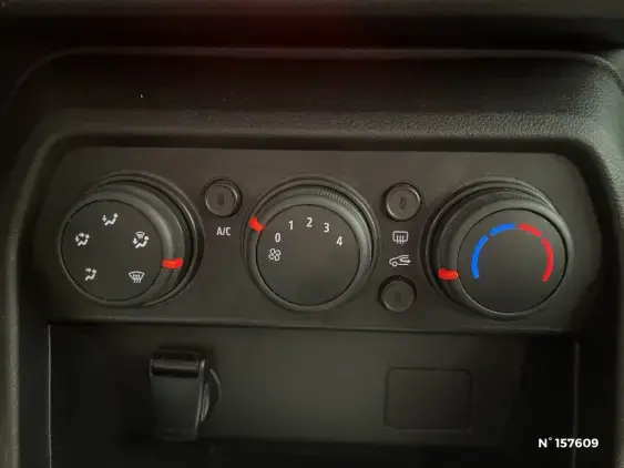 DACIA SANDERO III - voiture d'occasion - Photo 26