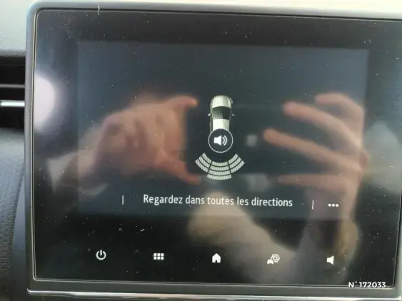 RENAULT CLIO V - voiture d'occasion - Photo 14