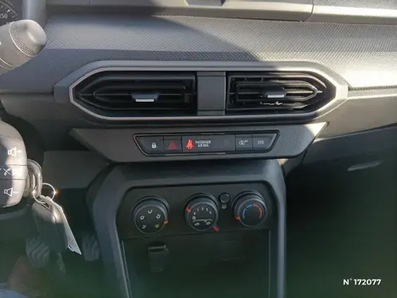 DACIA SANDERO III - voiture d'occasion - Photo 13