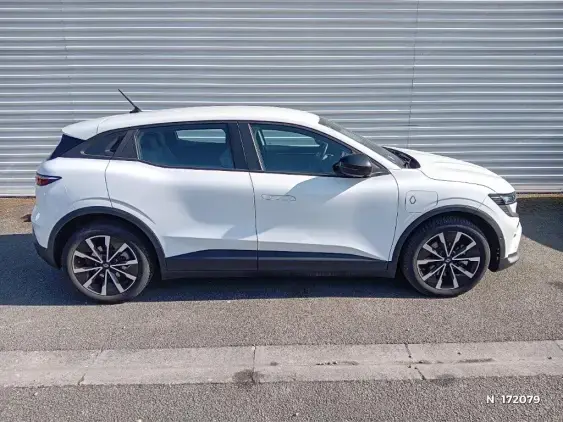 RENAULT MEGANE V - voiture d'occasion - Photo 5