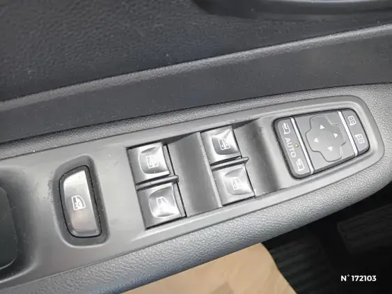 RENAULT CAPTUR - voiture d'occasion - Photo 15