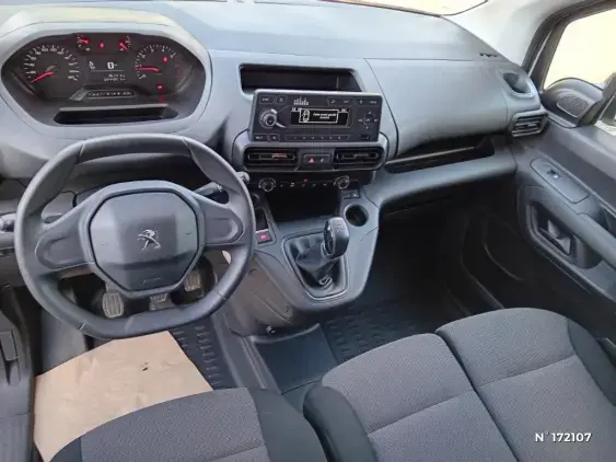 PEUGEOT PARTNER III - voiture d'occasion - Photo 9