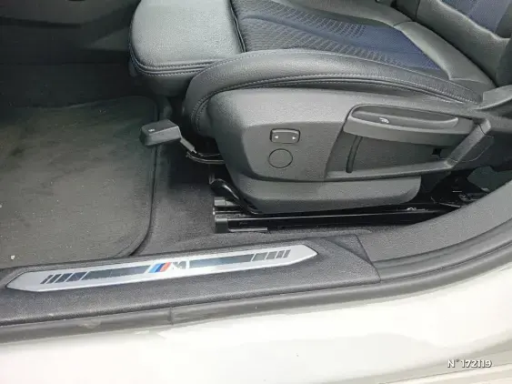 BMW SERIE 1 F40 - voiture d'occasion - Photo 27