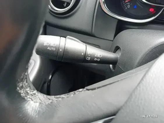 RENAULT CLIO IV - voiture d'occasion - Photo 15