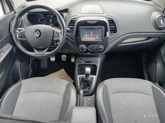 RENAULT CAPTUR - voiture d'occasion - Photo 9
