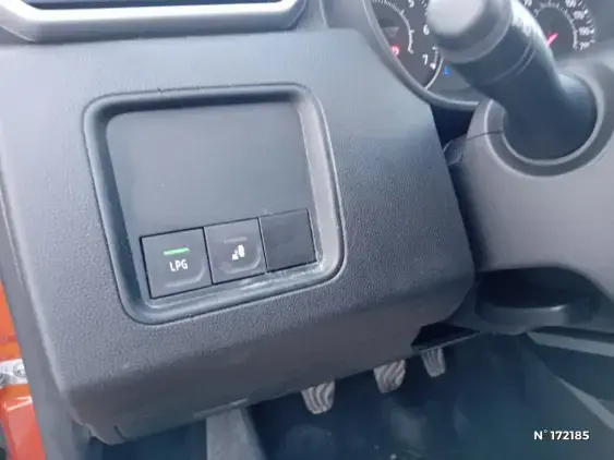 DACIA DUSTER II - voiture d'occasion - Photo 15