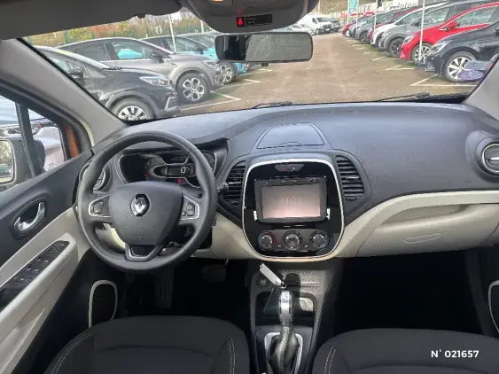 RENAULT CAPTUR - voiture d'occasion - Photo 9
