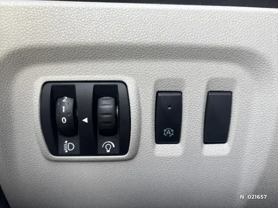 RENAULT CAPTUR - voiture d'occasion - Photo 14