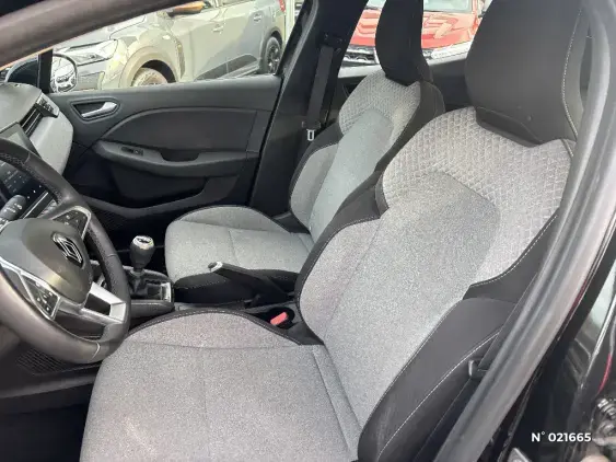 RENAULT CLIO V - voiture d'occasion - Photo 11