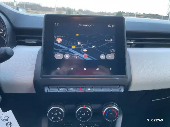 RENAULT CLIO V - voiture d'occasion - Photo 13