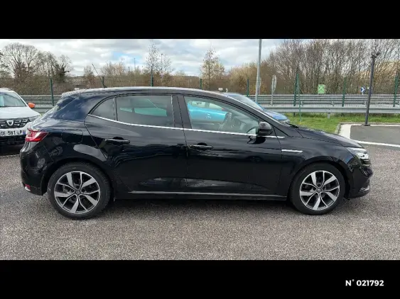 RENAULT MEGANE IV - voiture d'occasion - Photo 5