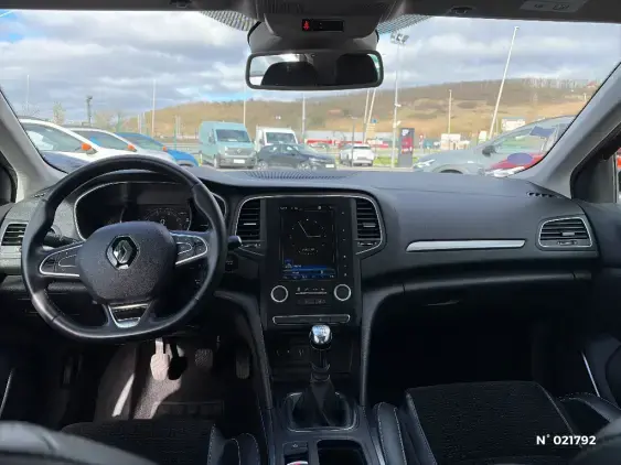 RENAULT MEGANE IV - voiture d'occasion - Photo 9