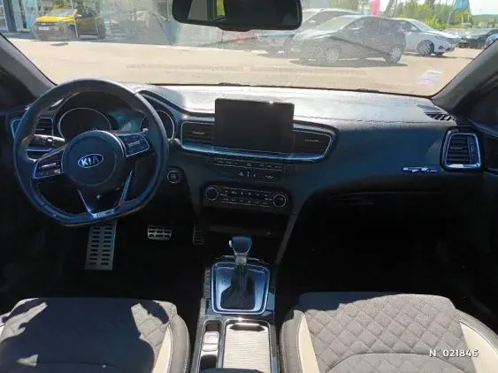 KIA CEED III - voiture d'occasion - Photo 9