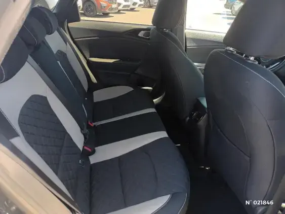 KIA CEED III - voiture d'occasion - Photo 11