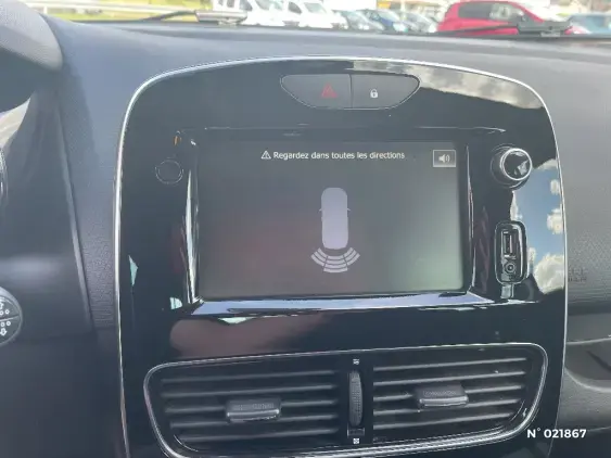 RENAULT CLIO IV - voiture d'occasion - Photo 14