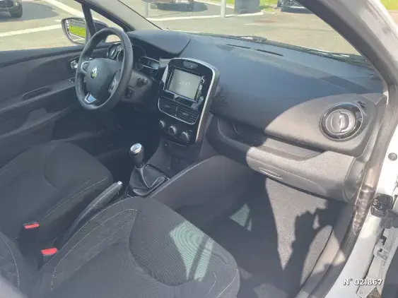 RENAULT CLIO IV - voiture d'occasion - Photo 10