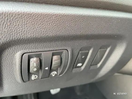 RENAULT CAPTUR - voiture d'occasion - Photo 15