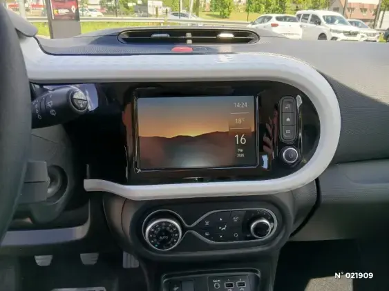 RENAULT TWINGO III - voiture d'occasion - Photo 13