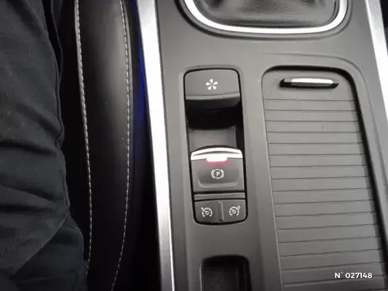 RENAULT MEGANE ESTATE IV - voiture d'occasion - Photo 28