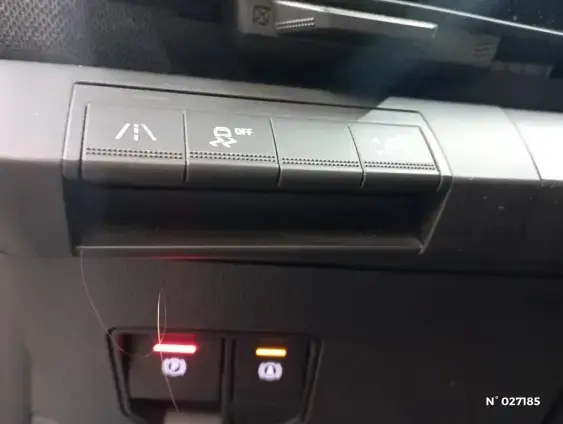 RENAULT MEGANE V - voiture d'occasion - Photo 15