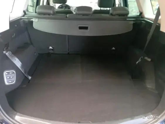 RENAULT SCENIC IV - voiture d'occasion - Photo 7