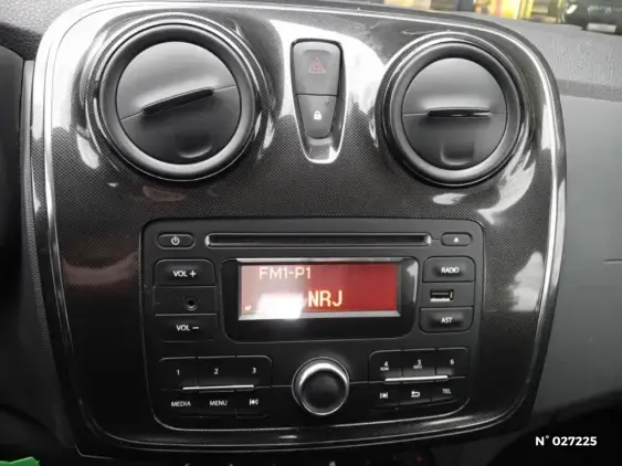 DACIA SANDERO II - voiture d'occasion - Photo 13