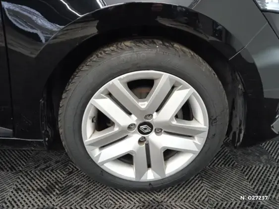 RENAULT CLIO V - voiture d'occasion - Photo 8