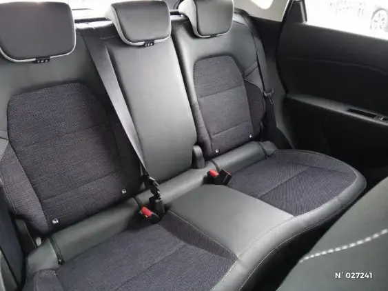 RENAULT CAPTUR II - voiture d'occasion - Photo 11