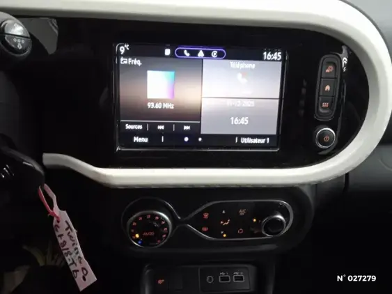 RENAULT TWINGO III - voiture d'occasion - Photo 13