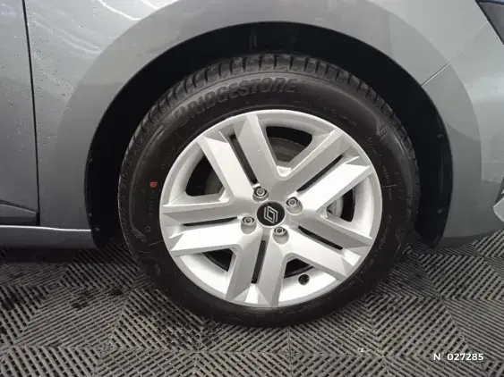 RENAULT CLIO V - voiture d'occasion - Photo 8