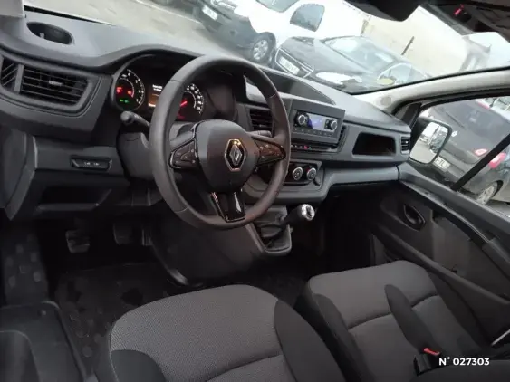 RENAULT TRAFIC FG III - voiture d'occasion - Photo 9