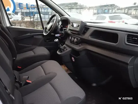 RENAULT TRAFIC FG III - voiture d'occasion - Photo 10