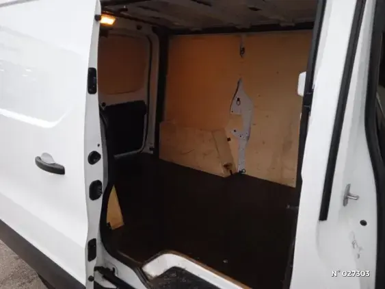 RENAULT TRAFIC FG III - voiture d'occasion - Photo 11