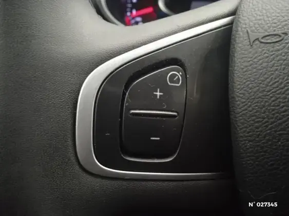 RENAULT CLIO IV - voiture d'occasion - Photo 26