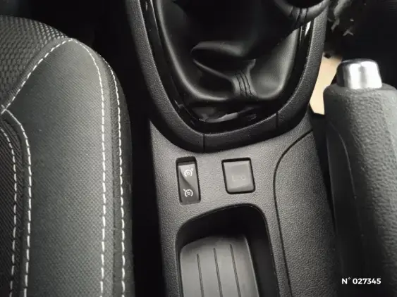 RENAULT CLIO IV - voiture d'occasion - Photo 28