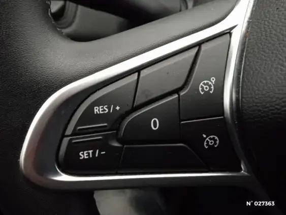 RENAULT CLIO V - voiture d'occasion - Photo 25