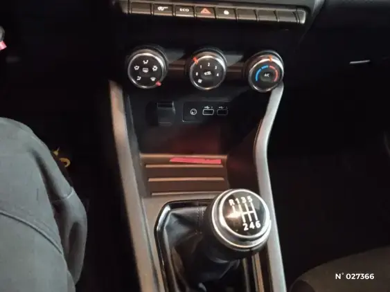 RENAULT CLIO V - voiture d'occasion - Photo 27