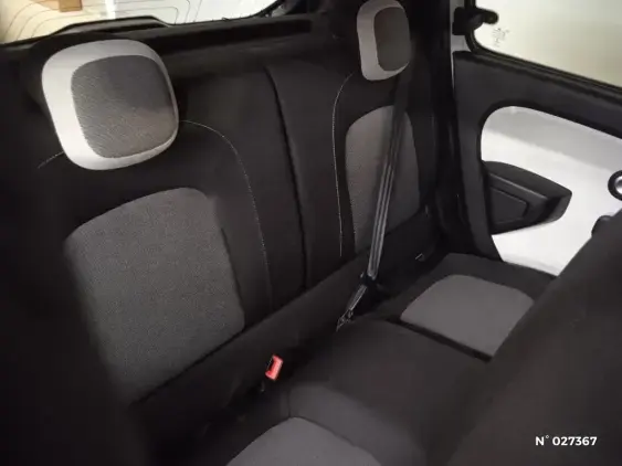 RENAULT TWINGO III - voiture d'occasion - Photo 11