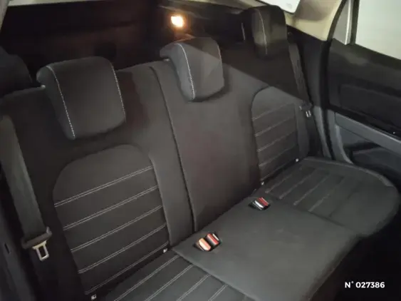 DACIA DUSTER II - voiture d'occasion - Photo 11