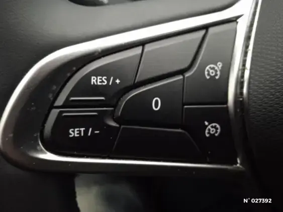 RENAULT CLIO V - voiture d'occasion - Photo 25