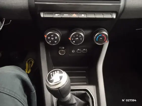 RENAULT CLIO V - voiture d'occasion - Photo 28