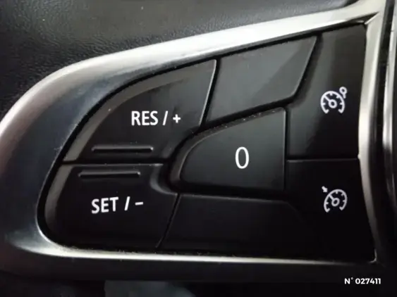 RENAULT CLIO V - voiture d'occasion - Photo 26