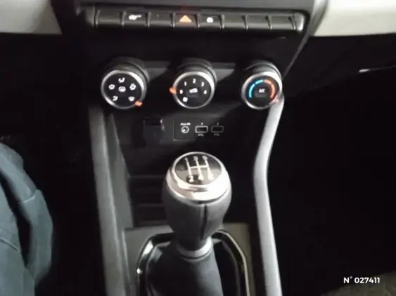 RENAULT CLIO V - voiture d'occasion - Photo 28