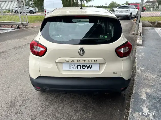 RENAULT CAPTUR - voiture d'occasion - Photo 6
