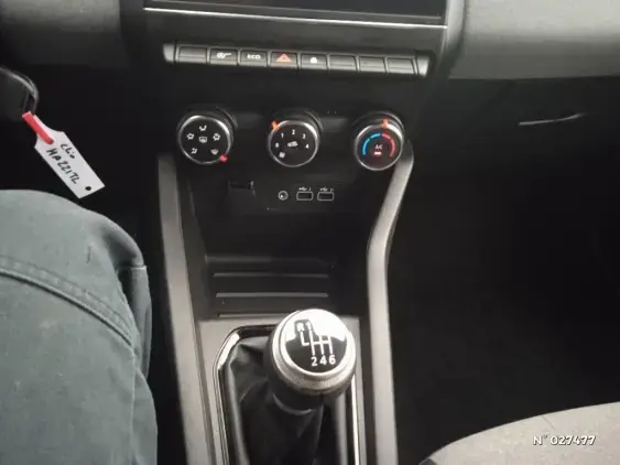 RENAULT CLIO V - voiture d'occasion - Photo 28