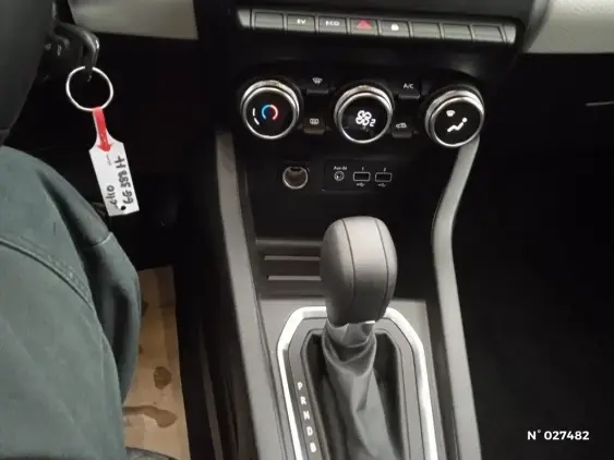 RENAULT CLIO V - voiture d'occasion - Photo 27