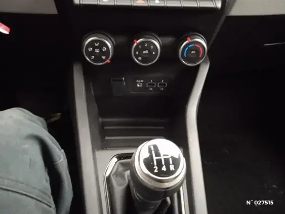 RENAULT CLIO V - voiture d'occasion - Photo 28